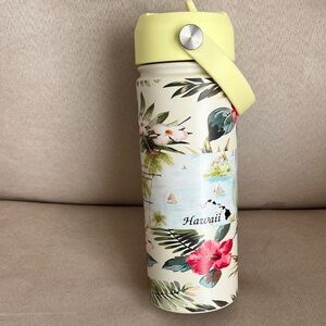 New Hawaii Water Bottle: 18 oz 💦